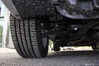 2014款GL8商务车2.4L自动经典版