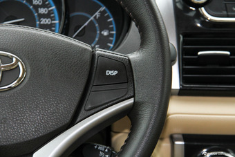 2014款威驰1.5L自动智尊版