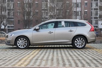 2016款沃尔沃V60 2.0T自动 T5 智逸版