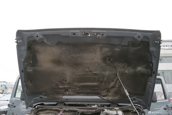 2014款牧马人2.8TD撒哈拉四门版