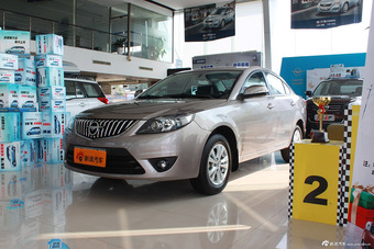 2014款经典福美来1.6L手动时尚版图片