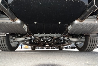 2016款捷豹XF 2.0T自动两驱R-Sport运动版