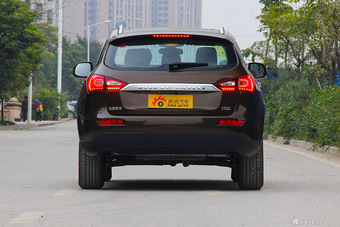 2015款众泰T600 1.5T手动尊贵型