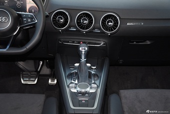 2015款奥迪TT Coupe 45TFSI quattro