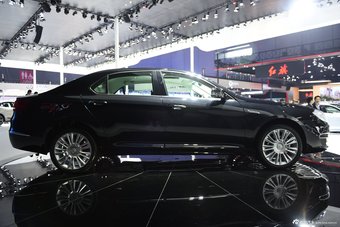 2015上海车展：绅宝D80