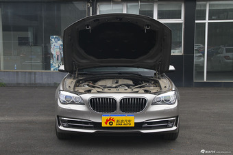 2013款宝马7系740Li xDrive