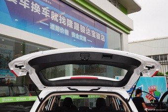 2015款 宝骏560 1.8L手动舒适型