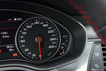 2016款奥迪A6L 2.5L自动30FSI特别版