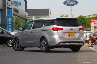 2015款嘉华（进口）2.2T自动豪华版