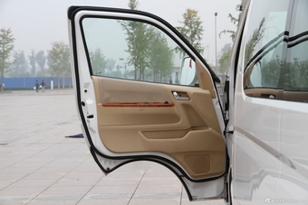 2014款蒙派克S 2.8T新干线豪华型ISF2.8