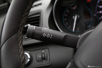 2014款君威2.0L自动精英时尚型