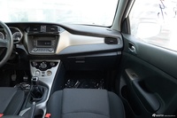 2016款海马M3 1.5L手动时尚型