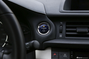 2014款雷克萨斯CT 1.8L自动200h舒适版单色