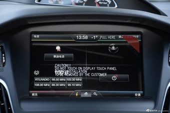 2015款福克斯ST 2.0T手动标准版