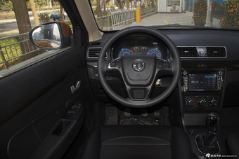 2015款风光360欧洲柴油版1.3T手动豪华型7座