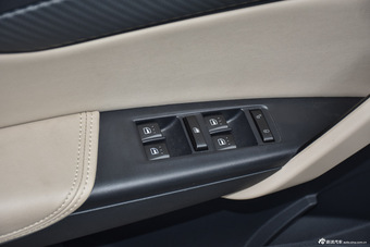 2015款绅宝CC 1.8T手动舒适版