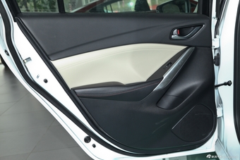 2014款马自达6阿特兹 2.0L蓝天豪华版