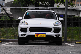 2015款卡宴Cayenne S E-Hybrid 3.0T自动