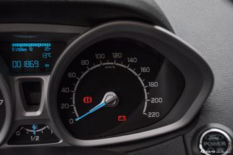 2013款翼搏1.0T手动尊贵型