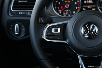 2016款高尔夫2.0T自动GTI