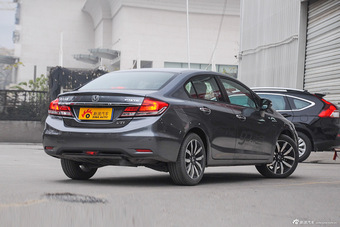 2016款思域1.8L自动豪华版