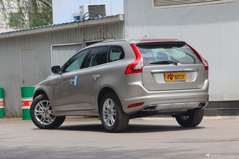 2016款沃尔沃XC60 2.0T T5智行版