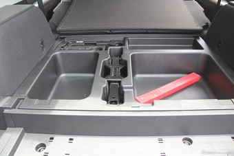 2014款比亚迪S6 1.5TI手动旗舰型