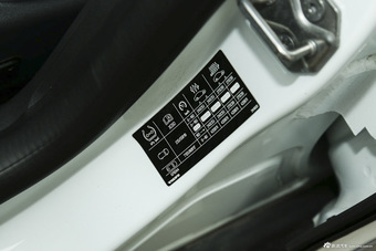 2016款沃尔沃XC60 2.0T自动 T5 AWD智驭版