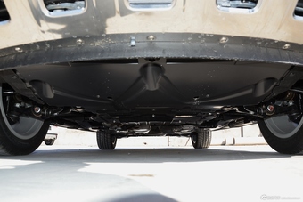 2015款哈弗H8 2.0T自动四驱精英型