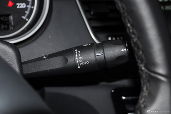 2015款东风标致508 1.8THP 自动致尊版