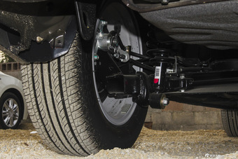 2016款吉利帝豪1.5L手动三厢时尚版