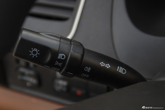 2016款吉利金刚三厢1.5L手动精英型 国V