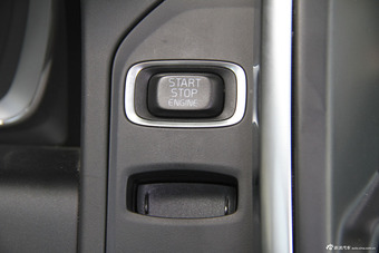 2015款沃尔沃XC60 2.0T T5 AWD智驭版