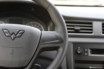 2015款五菱之光S 1.2L标准型