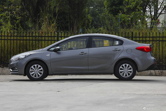2015款起亚K3 1.6L手动GL