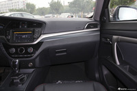 2015款海马M6 1.5T手动豪华型