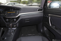 2015款海马M6 1.5T自动豪华型