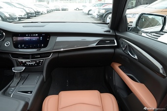 2016款凯迪拉克CT6 2.0T自动28T领先型