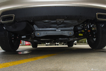 2015款V CROSS 1.5L手动智趣型