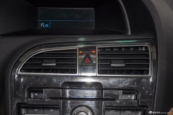 2012款中华V5 1.5T自动四驱豪华型