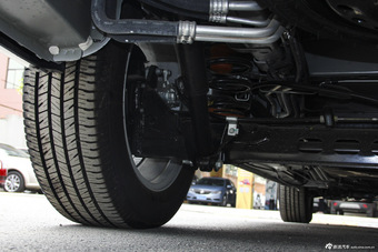 2014款GL8商务车2.4L自动经典版