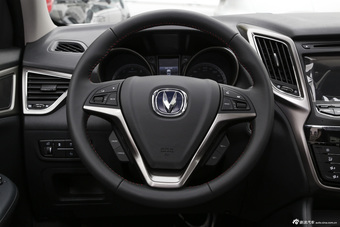 2015款长安CS75 1.8T自动四驱精英型