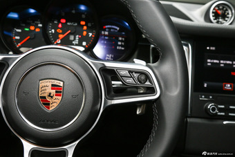 2017款Macan GTS 3.0T自动