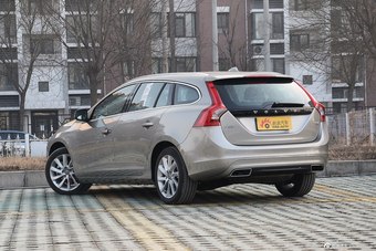2016款沃尔沃V60 2.0T自动 T5 智逸版