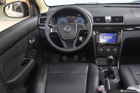 2016款风光370 1.5L手动精英居家版7座