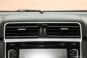 2015款哈弗H6运动版1.5T自动两驱豪华型