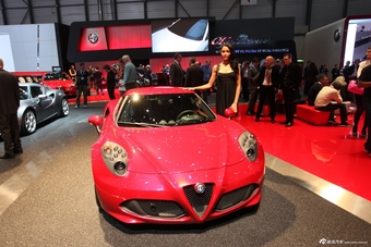 阿尔法罗密欧4C