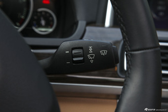 2013款宝马7系730Li豪华型