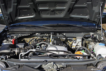 2015款吉姆尼1.3L手动JLX导航版图片