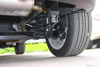 2016款比亚迪元1.5L手动尊荣型